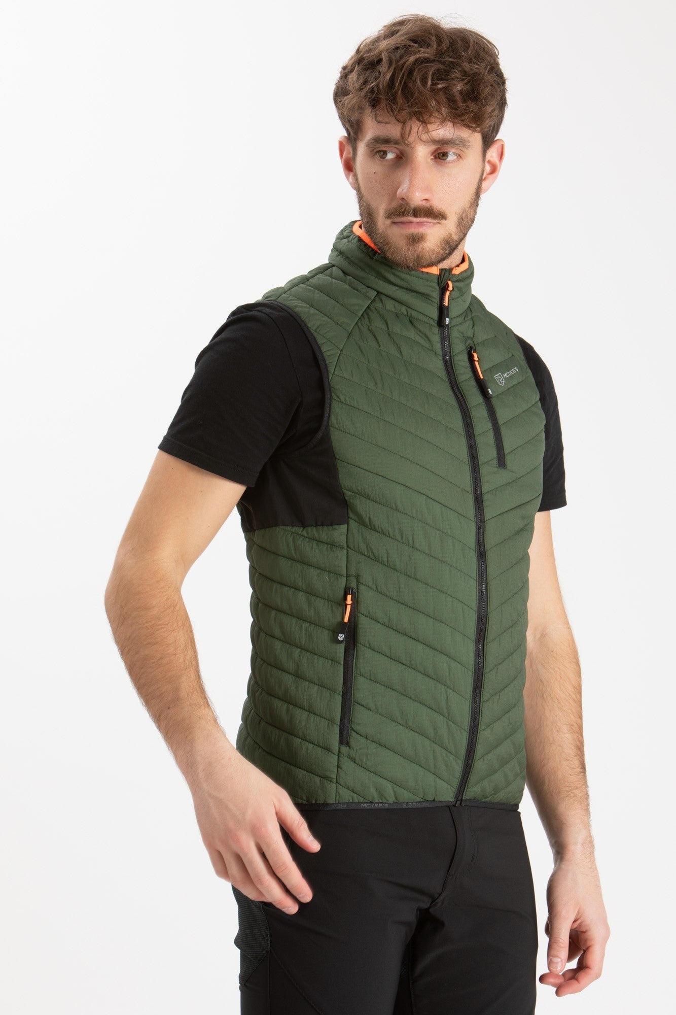 #colore_military-green
