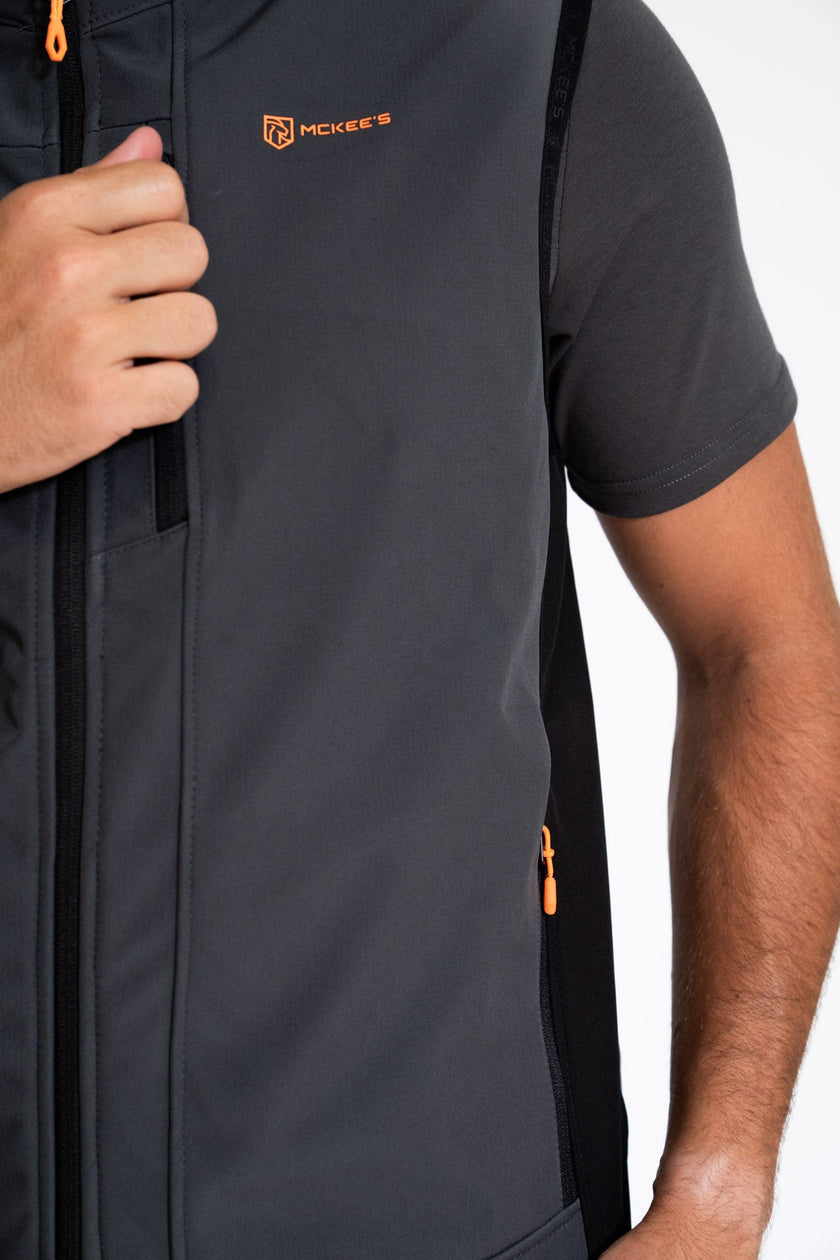 #colore_lead-black