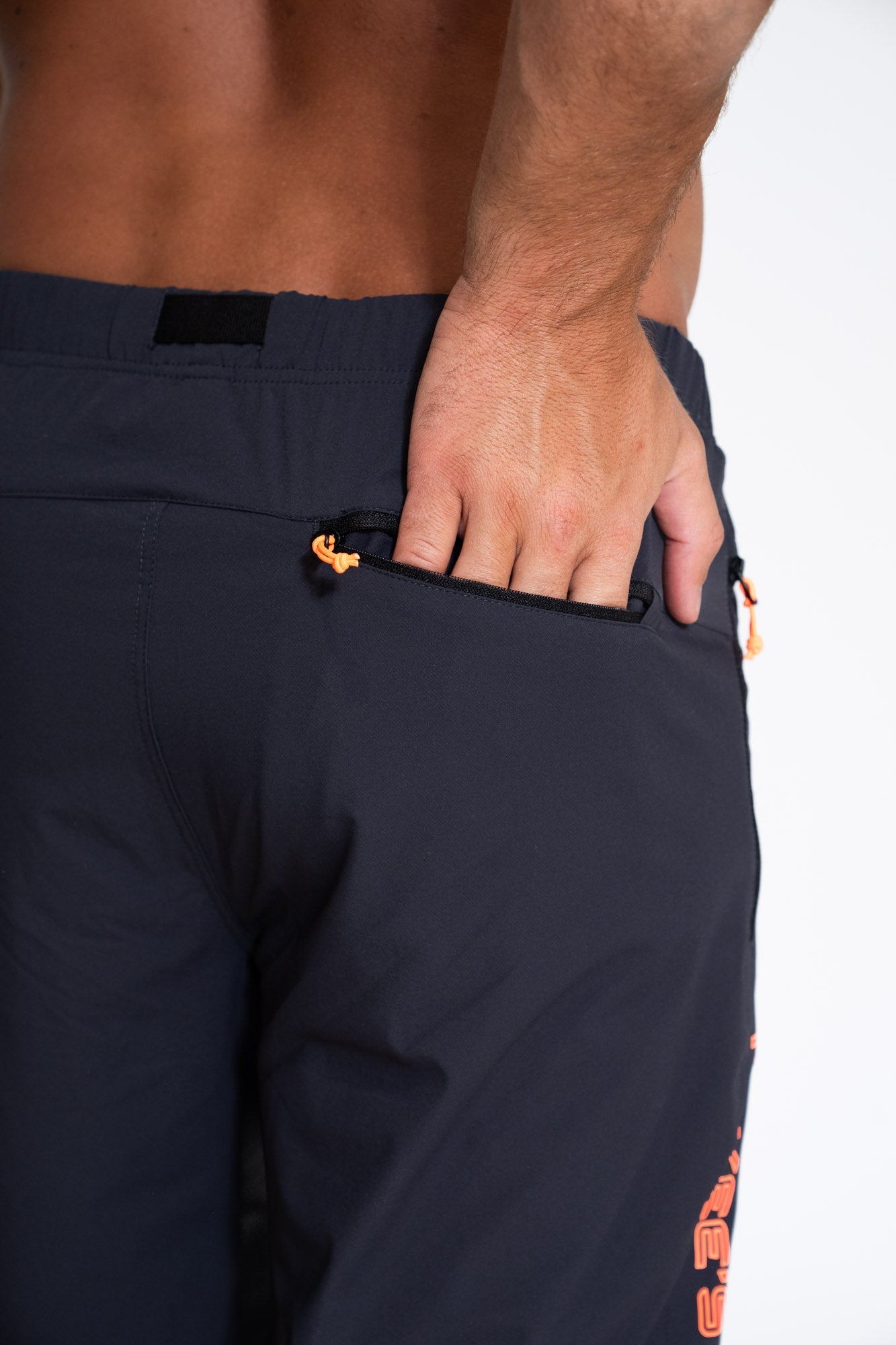 BESAR UOMO JOGGER LUNGO