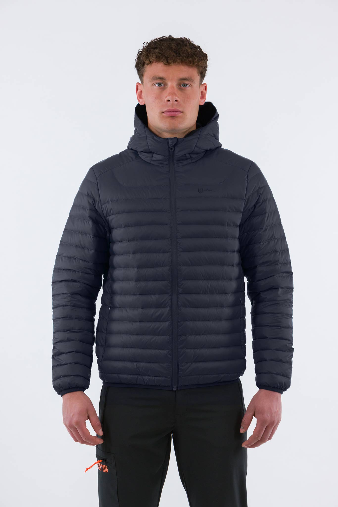 ERYNDOR UOMO GIACCA CON CAPPUCCIO IN PIUMA ULTRA LEGGERA